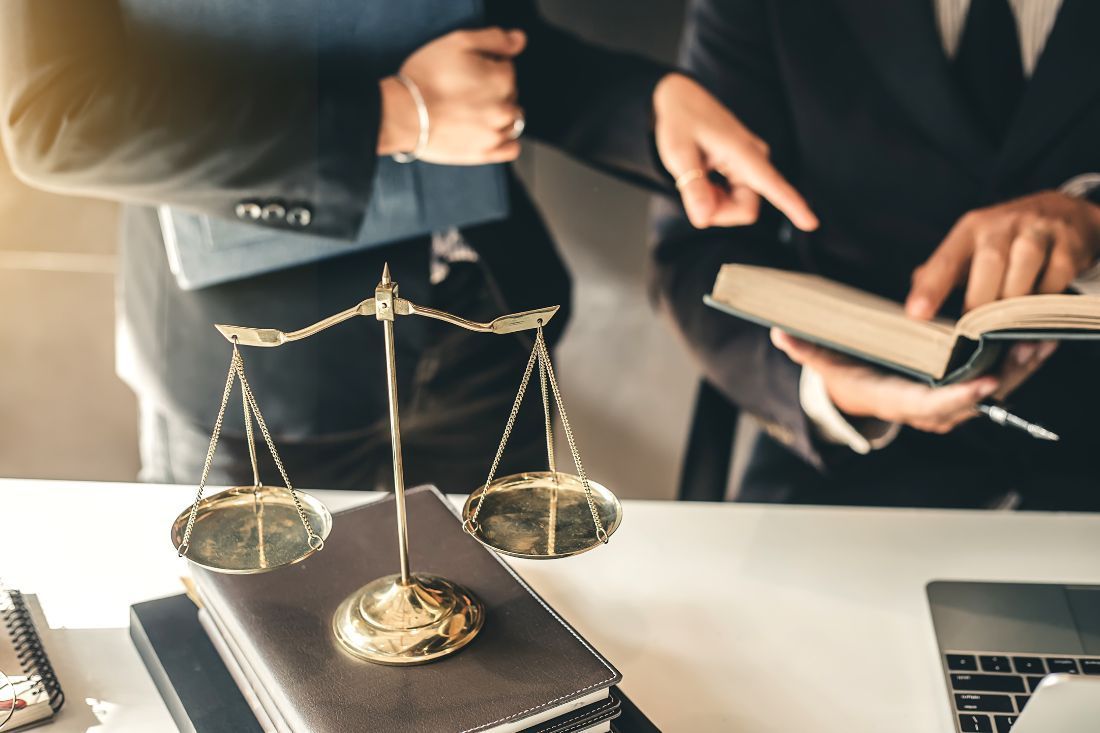 選擇高雄律師真心推薦:掌握 3 大重點、6 大問題不踩雷。刑事、民事、離婚、家事、收費 選擇高雄律師真心推薦:掌握 3 大重點、6 大問題不踩雷。刑事、民事、離婚、家事、收費